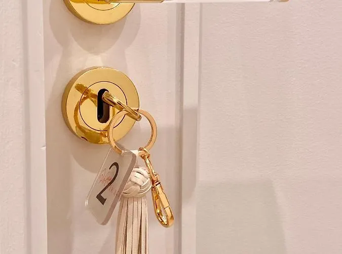 Casa Almika Sparano 4* باري